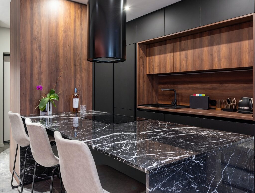 Marmo Nero Marquina