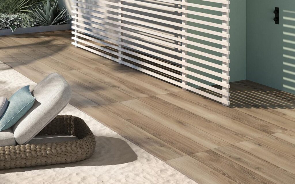 Superfici esterne: come proteggerle da usura, macchie e agenti atmosferici